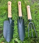 3 Pieces Garden Tools Set-Garden Rake Trowel, Gardening Tools with Wood Handle,Iron Crafts Gardening Work Kit with Solid Wood Ergonomic Handle Tools Succulent Gift Set Outdoor Gardening Tools(Black)