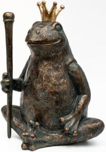 Lune cle Frog Garden Statue,11.5" H×9.8" L Animal Figurines Garden Decor, Weather-Resistant Outdoor & Indoor Sculptures & Statues for Home,Patio,Yard and Entryway-Seated Frog with Scepter