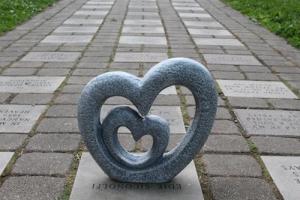 Heart-Shaped Lakeside Garden Sculpture