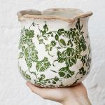 Xiaan Jiaju Tuscan Ceramic Plant Pots, 6.11 Inch Vintage Planters with Drainage Hole for Indoor Plants, Farmhouse Green Scroll Vase & Flower Pots, Home Kitchen Garden Decor, Plant Lover Gifts