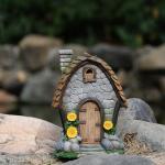 Zayton Solar Garden House Statues Outdoor with Light Yard Resin Decoration Gift Handmade Housewarming Gift for Patio Yard Lawn Waterproof Cracking