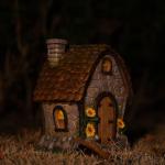 Zayton Solar Garden House Statues Outdoor with Light Yard Resin Decoration Gift Handmade Housewarming Gift for Patio Yard Lawn Waterproof Cracking