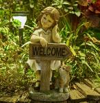 Floryden Girl Garden Statue with Solar LED Lights, Solar Girl Welcome Sign with Cat Garden Statue for Outdoor Decor, Porch, Patio, Yard Art Decorations, Polyresin 17.3 inch