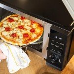 Russell Hobbs 25L 4-in-1 Microwave Air Fryer
