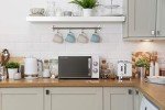 Russell Hobbs 17L White Manual Microwave Oven
