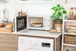 Russell Hobbs 17L Manual Microwave with Timer
