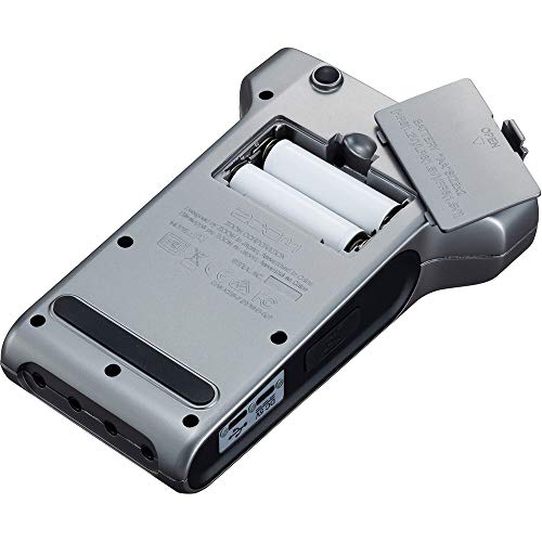 Zoom PodTrak P4 Portable Multitrack Podcast Bundle