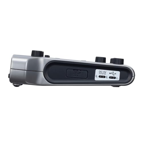 Zoom PodTrak P4 Portable Multitrack Podcast Recorder Bundle with Zoom ZDM-1 Podcast Pack (2 Items)