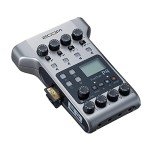 Zoom PodTrak P4 Podcast Equipment Bundle with Microphones