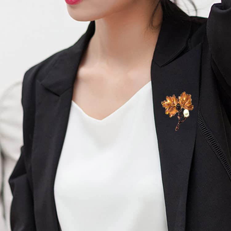 Thanksgiving Maple Leaf Brooch Pin Decoration