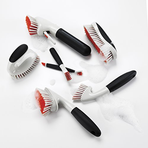 OXO Good Grips Quail Care Scrub Brush