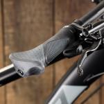 CyclingDeal Mountain Bike Bicycle Handlebar Grips - with Specialized Ergonomic & Anti-Slip Design for MTB & Hybrid Bikes - 1 Pair of Soft Gel Grips