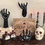 Creepy Reaching Hands Wall Decor - Halloween Set