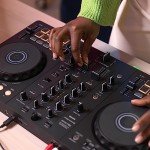 Pioneer DDJ-FLX4 Dual Deck DJ Controller - Graphite