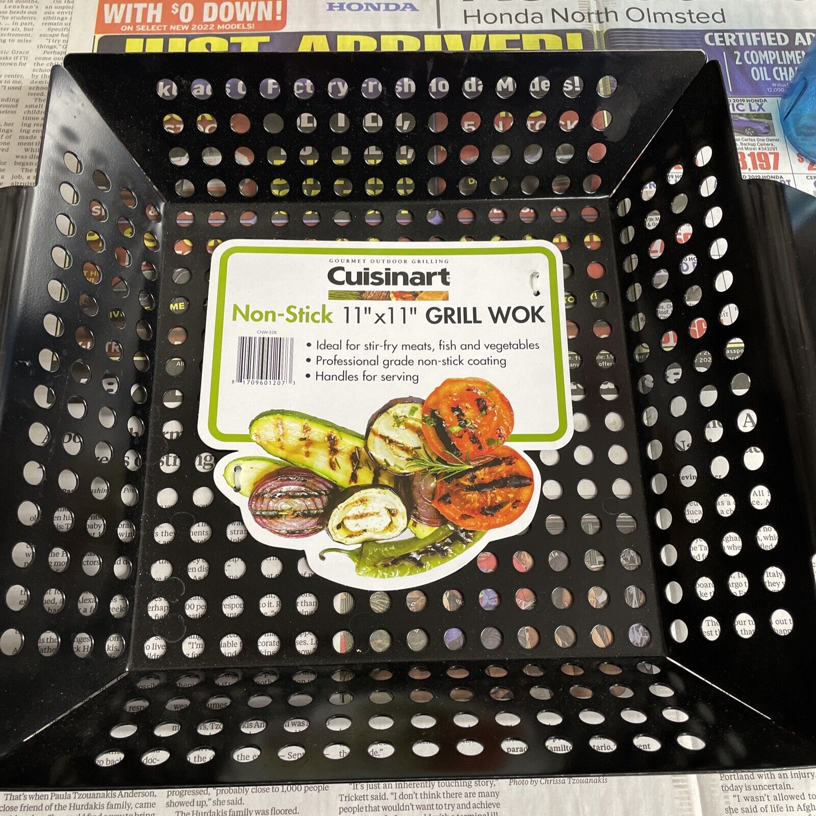 Cuisinart CNW-328 Non Stick 11-Inch, 11 x 11, Grill Wok, 11" x 11"