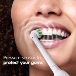Oral-B Pro 1000 CrossAction Electric Toothbrush - Green