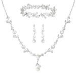 Elegant Pearl and Zirconia Floral Jewelry Set
