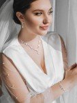 Elegant Pearl and Zirconia Floral Jewelry Set