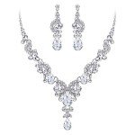 Bridal Rhinestone Teardrop Necklace and Earrings Set