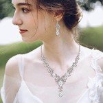 Bridal Rhinestone Teardrop Necklace and Earrings Set