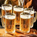 SENONAPO 20 Pcs Plastic Beer Mugs with Handles and 20 Stainless Steel Straws, Large Drinking Cups Reusable Clear Beer Stein Glasses Bulk for Bar, Home, and Party Beverages(16 oz)