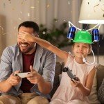 zsccxq 2 Pcs Juice Hat Funny soda Hat juice Helmet Adjustable soda Hat can Holder Soda Cap with Straw for Sports Games Christmas Party Supplies Gifts (Green)