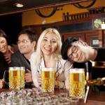 Whisquor Glass Beer Mug Set, 22OZ German Beer Glasses Set Of 4 to Serve Ales and Lagers, Freezer Beer Mugs for Birthdays, Housewarming Parties