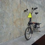 Vincita Reflective Yield Symbol with Hook and Loop Strap - High Visibility for Safety at Night - Safety Reflector for Bike Rack, Stroller, Backpack, Car Rack - Bicycle Reflective Accessories (Green)