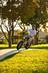 Razor Rambler 20 – Class 2 Adult Electric Bike with Retro Style, Up to 19.9 MPH, Up to 16.6 Miles of Range, 500-Watt Rear-Wheel Hub-Driven Motor