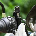 KVAEY Motorcycle Helmet Lock, Aluminum Alloy Anti Theft Helmet Security Locks, Universal Tamper-Proof Helmet Locks for Motorbike Scooter Bike, Motorcycle Accessories (1PCS)