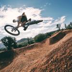 Mongoose Switchback 2 Mountain Bike for Men and Women, 9 Speed Drivetrain with Trigger Shifters, 27.5-Inch Wheels, 15.5-Inch Small Frame, Grey