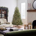 Pre-Lit Dunhill Fir Christmas Tree - 6.5 Feet