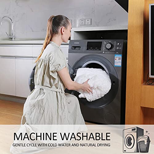 Cozy White Faux Fur Throw Blanket for Christmas