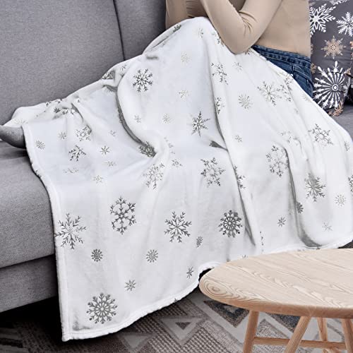 Cozy Merry Christmas Snowflake Throw Blanket