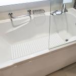 BEMISO BEMISO Shower Mat Non Slip Bathtub Mat with Suction Cups and Drain Holes 37.4 x15.7 Inch Bath Mat for Tub & Shower.Easy Dry,Easy to Cut,Eco-Friendly