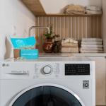 Laundry Detergent Pods Free & Clear, Unscented, 32 Count, Eco Friendly, Biodegradable, HE Compatible, 32 Count, Powerful Stain & Odor Removal