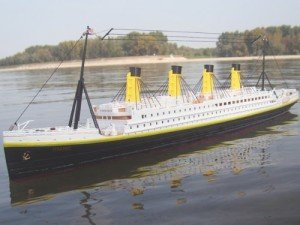 Brigamo 1:325 RC RMS Titanic Boat