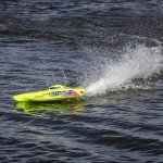 Pro Boat Blackjack 24" V2 Brushless Catamaran