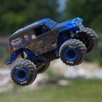 Losi 1/18 Mini LMT Son Uva Digger 2S 4X4 RTR Brushed Monster Truck Battery & Charger Included Blue LOS01026T2