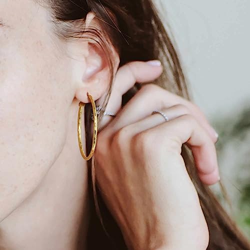 Degerde 14K Gold Sparkling Hoop Earrings for Women