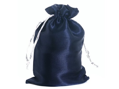 Blue Topaz Ring in 10 kt White Gold