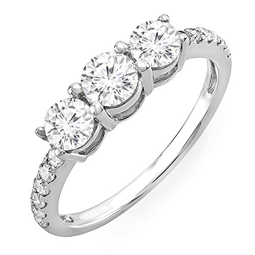 0.90 Carat Diamond 3 Stone Engagement Ring, Size 7
