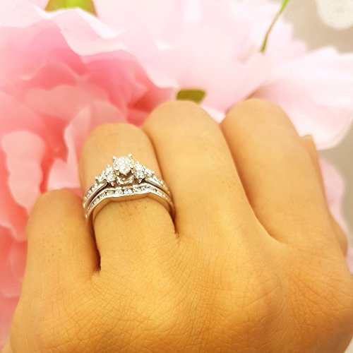 1.10 CTW Round White Diamond Engagement Ring Set