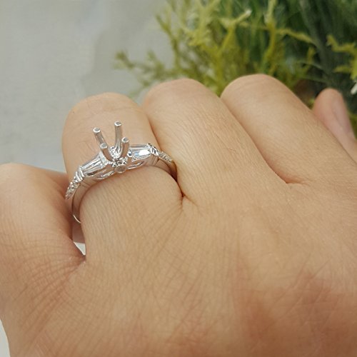 0.33 CTW Diamond Women Semi Mount Engagement Ring