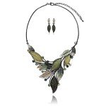 Vintage Floral Necklace and Earring Jewelry Set