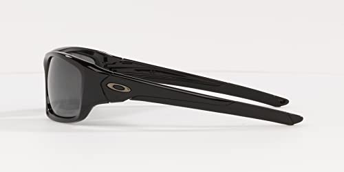 Oakley Men's Valve Sunglasses, Black/Grey Polarized