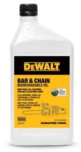 DEWALT Eco-Friendly Biodegradable Chainsaw Oil, 32 oz