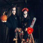 28inch Inflatable Chainsaw,Fake Chainsaw Halloween Weapons Props Decorations PVC Inflatable Saw Balloon for Halloween Party Decorations, Haunted Houses, Pranks