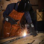 Heat-Resistant Welding Gloves for Safety and Comfort