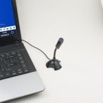 LANDIBO Adjustable 3.5mm Gooseneck Desk Microphone
